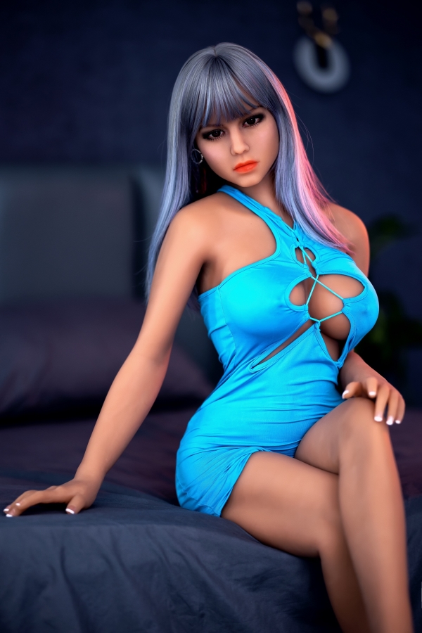 DL Big Titty Sexdolls